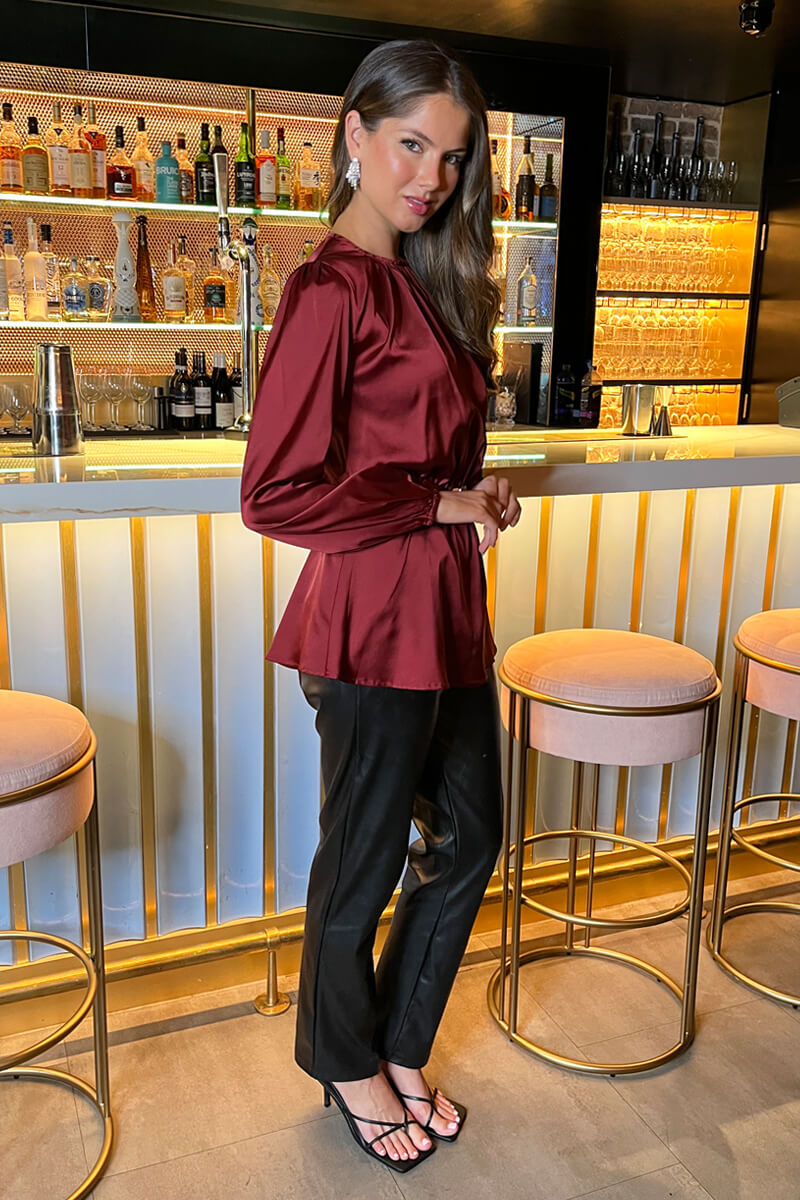 Vivora | Long Sleeve Belt Top