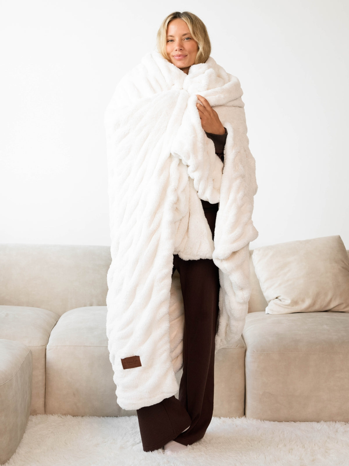 Luxury Faux Rabbit Fur Blanket – Ultra Soft