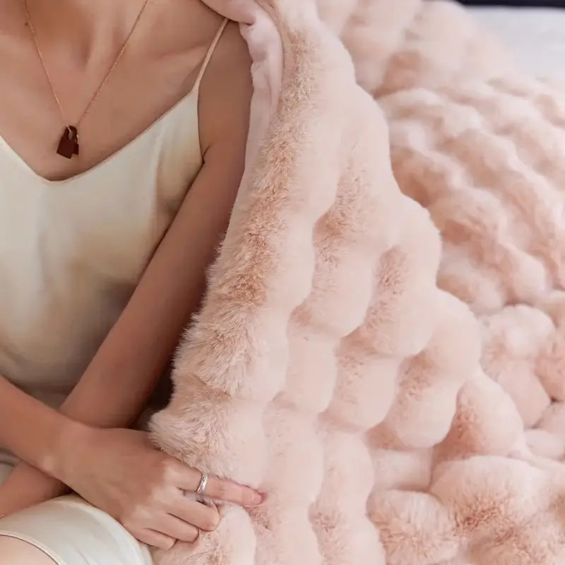 Luxury Faux Rabbit Fur Blanket – Ultra Soft