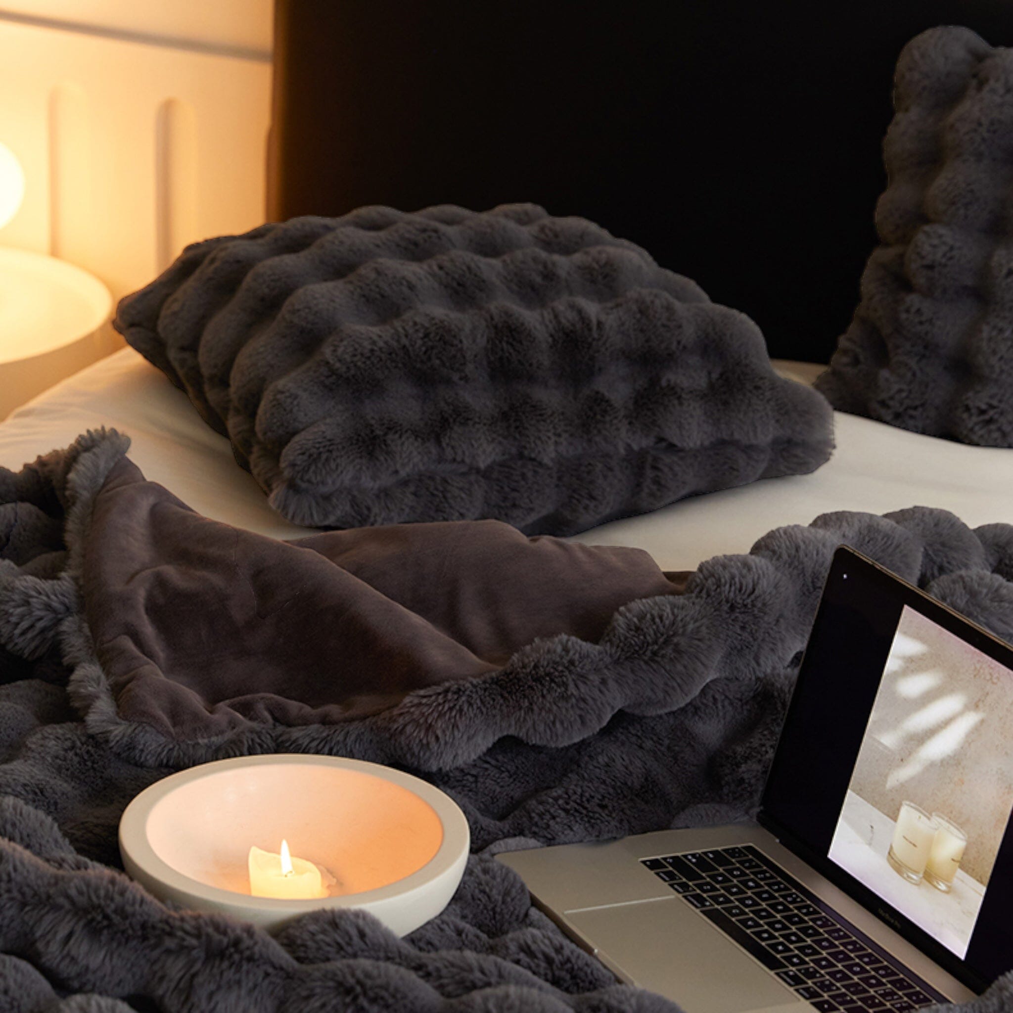 Luxury Faux Rabbit Fur Blanket – Ultra Soft