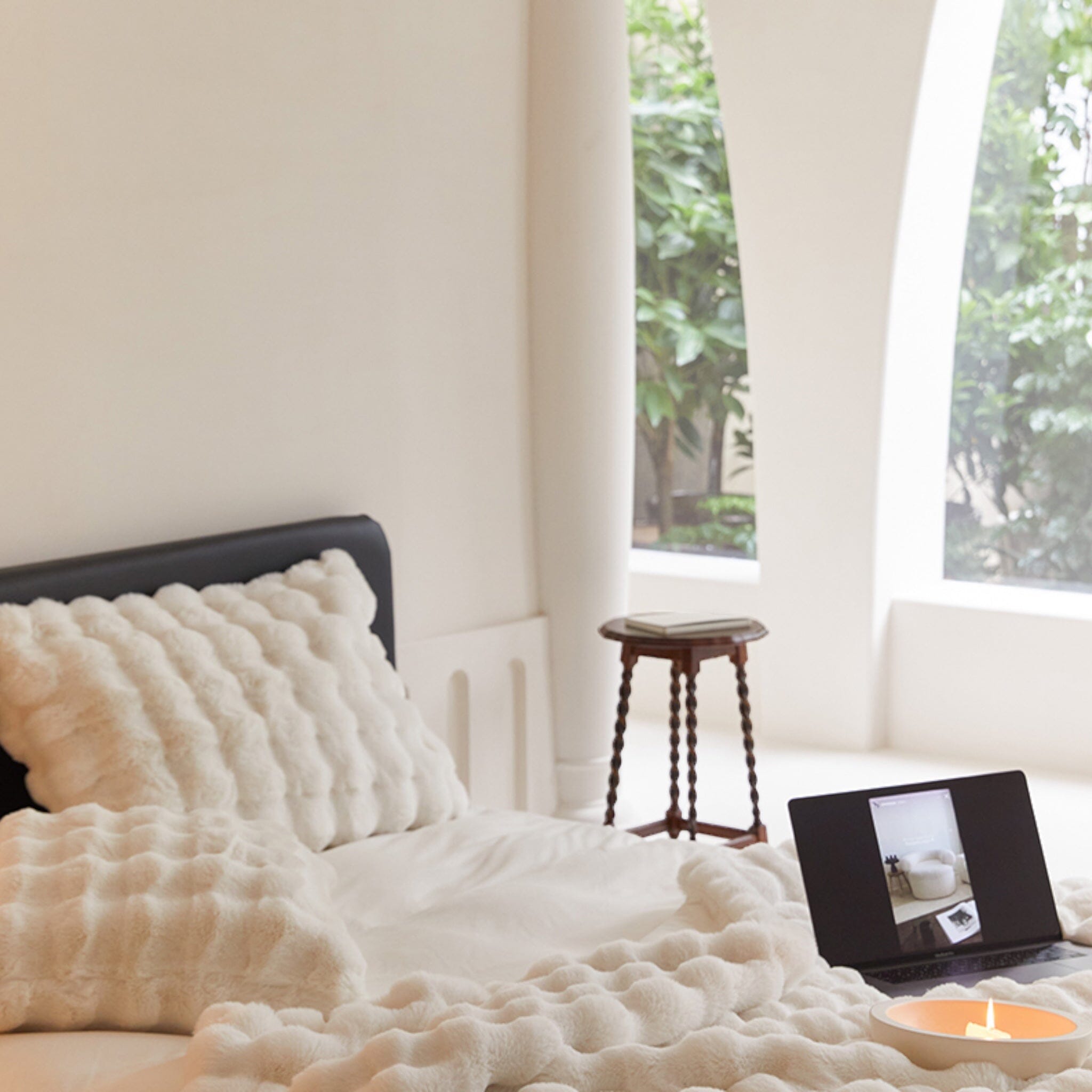 Luxury Faux Rabbit Fur Blanket – Ultra Soft